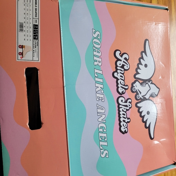 Roller Skates - Picture 2 of 2